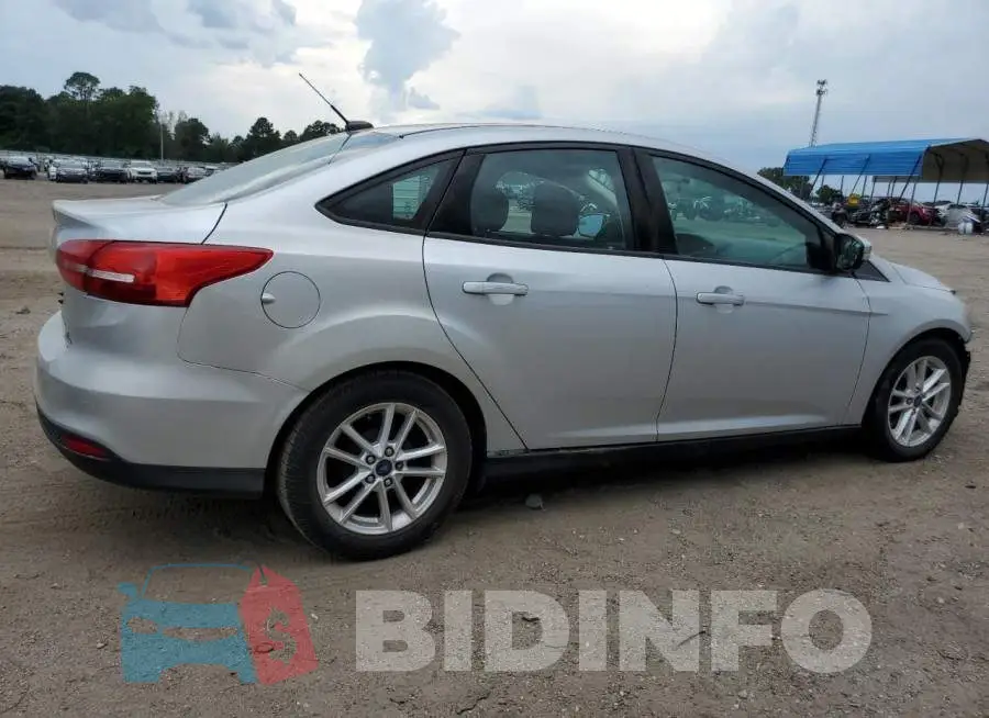 1FADP3F2XGL338057 Photo# 3