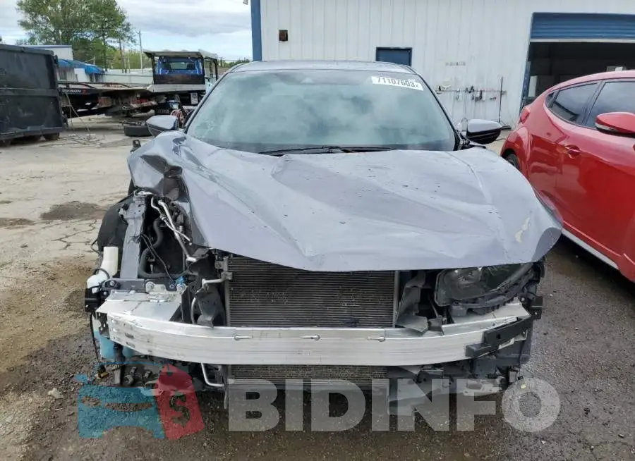 19XFC2F80LE002756 Photo# 5