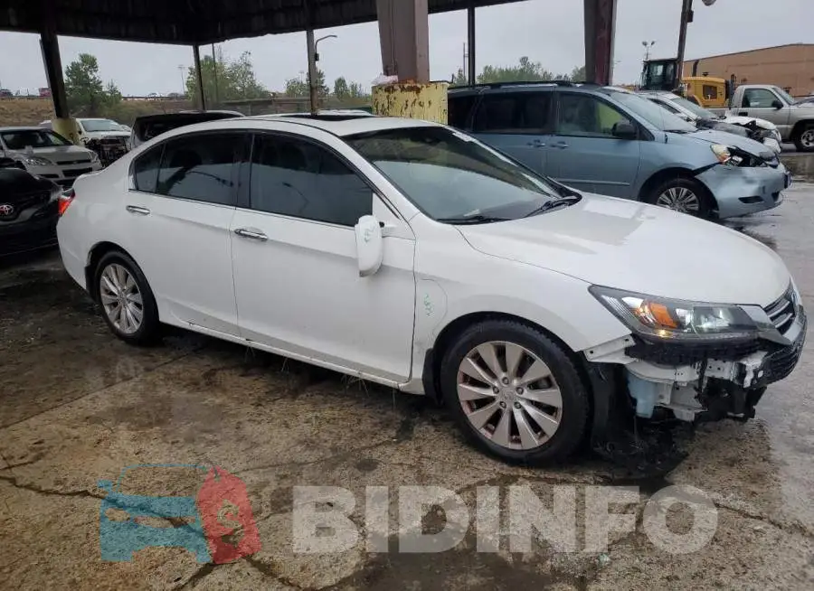 1HGCR2F86EA285964 Photo# 4