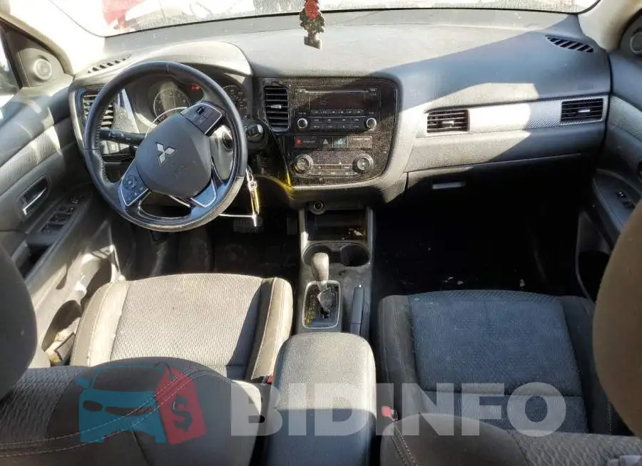 JA4AD2A39GZ012323 Photo# 8