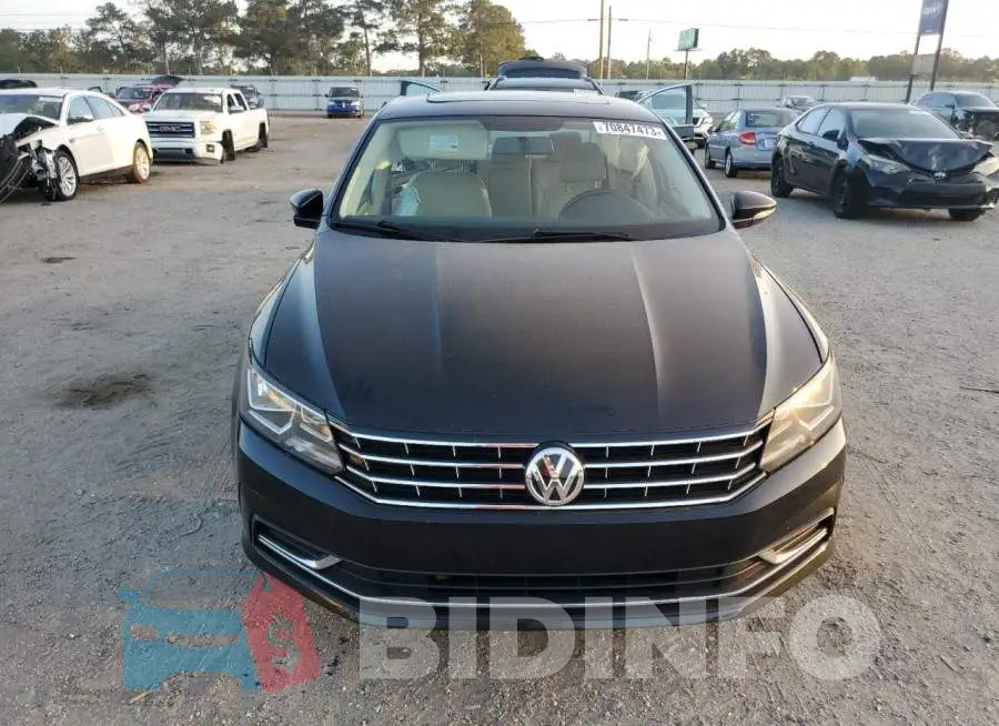1VWLA7A3XKC007595 Photo# 5