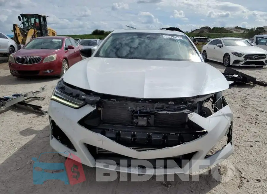19UUB5F43MA004709 Photo# 5
