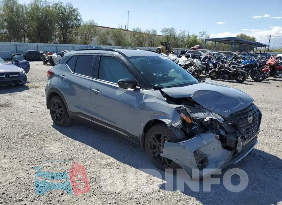 3N1CP5DVXNL504631 Photo# 4