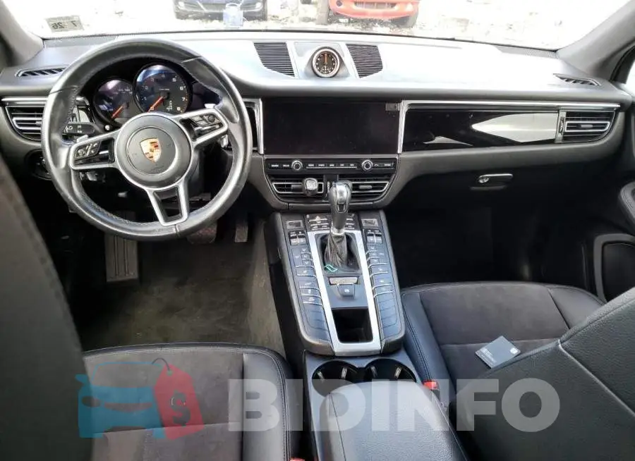 WP1AA2A50MLB08970 Photo# 8