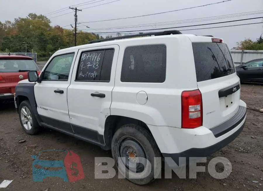 1C4NJPBB3FD328301 Photo# 2