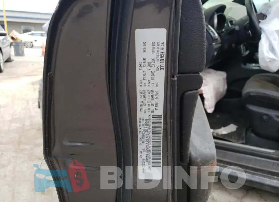 1C4RJFLT2KC849559 Photo# 13