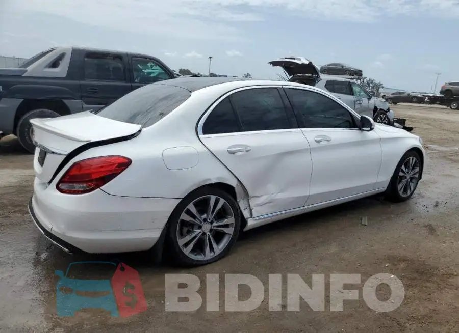 WDDWF4JB5GR142324 Photo# 3