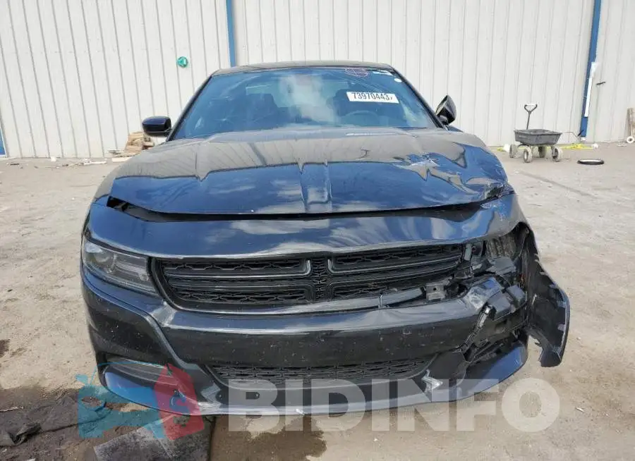 2C3CDXBG4KH550096 Photo# 5