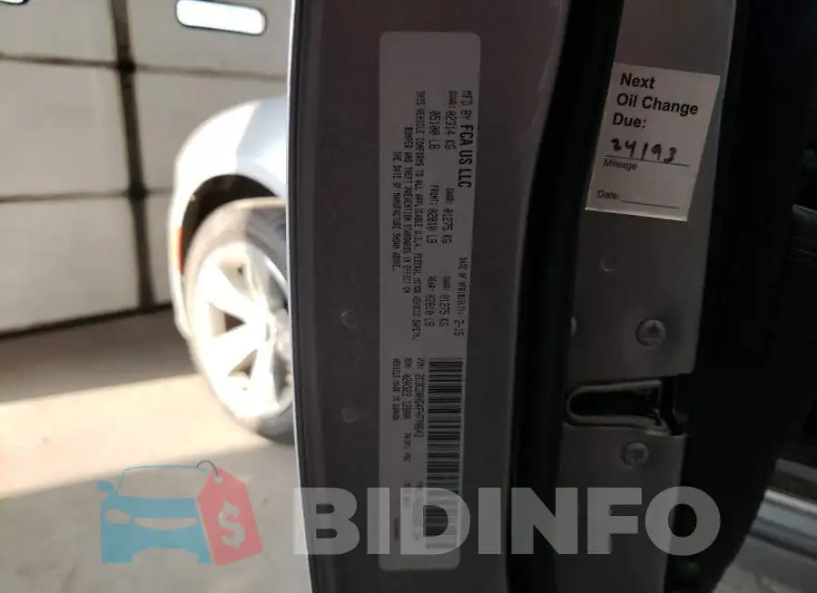 2C3CDXHG4FH770643 Photo# 12