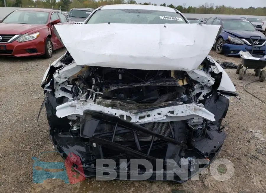 1FADP3F25JL286103 Photo# 5