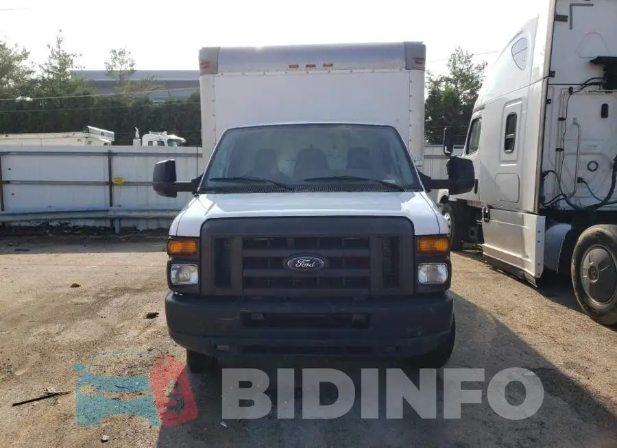 1FDWE3FL2FDA26059 Photo# 5