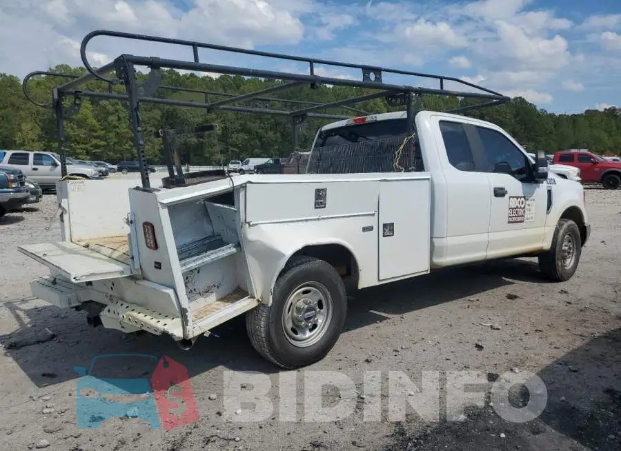 1FT7X2A67HEC94360 Photo# 3