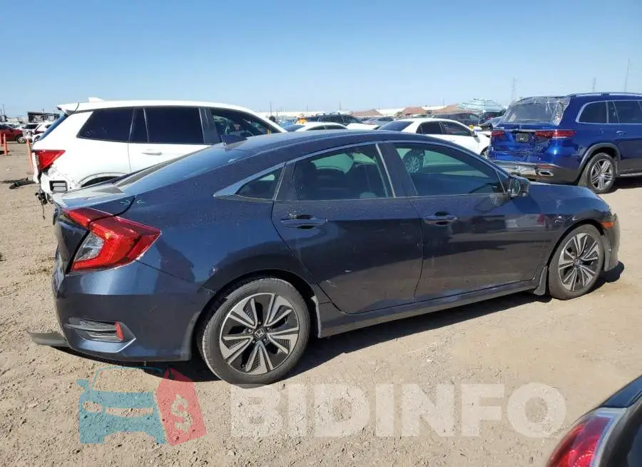19XFC1F30HE025623 Photo# 3