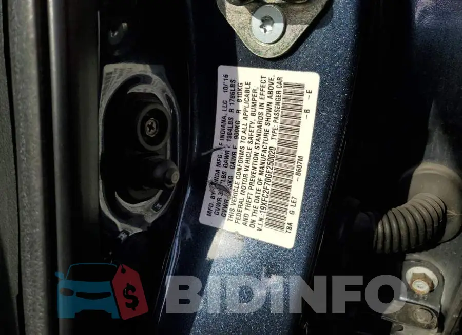 19XFC2F70GE250020 Photo# 12