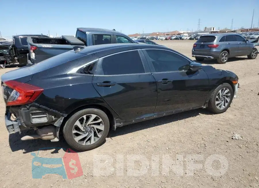 19XFC2F88HE009218 Photo# 3