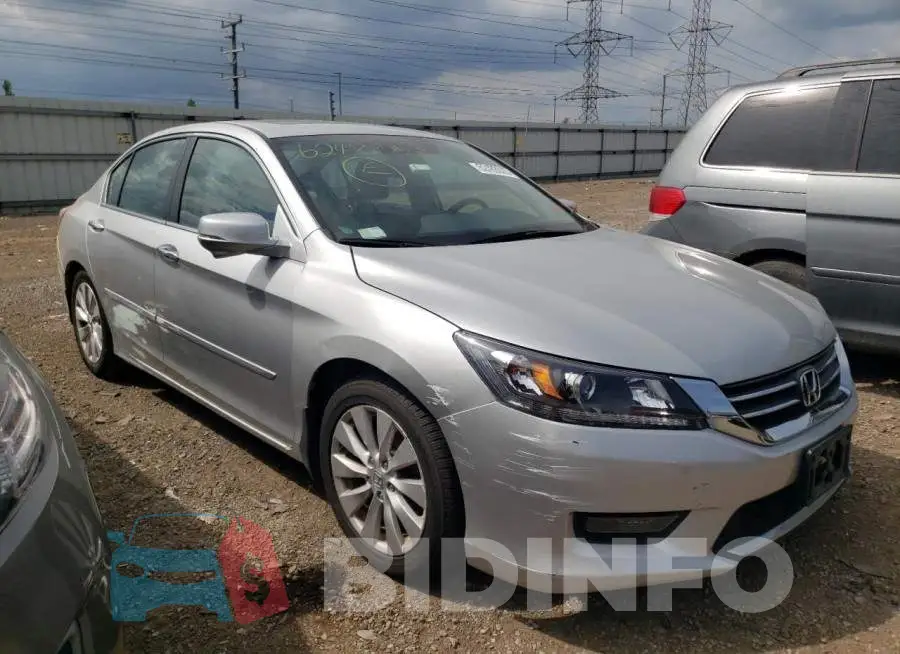 1HGCR2F84EA224175 Photo# 4