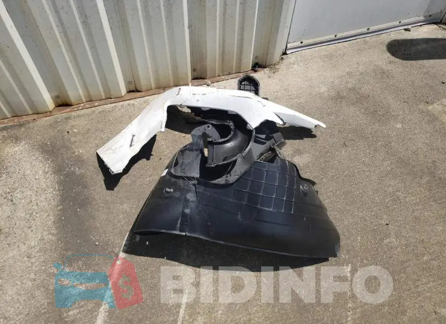 3KPC24A68NE178366 Photo# 12