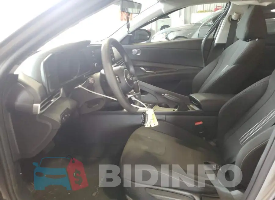 KMHLM4AG3NU254060 Photo# 7