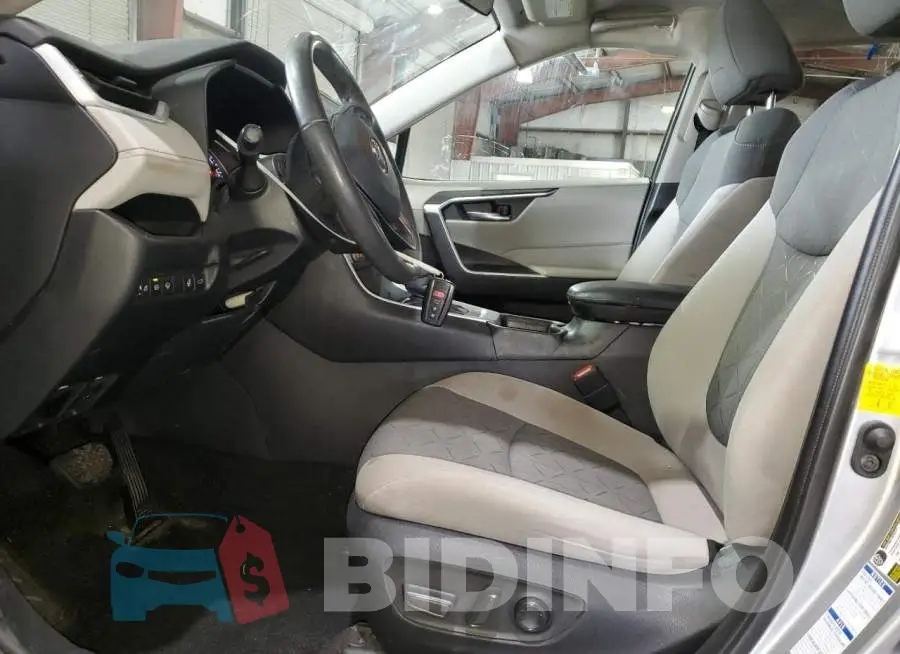 2T3P1RFV8MC220492 Photo# 7