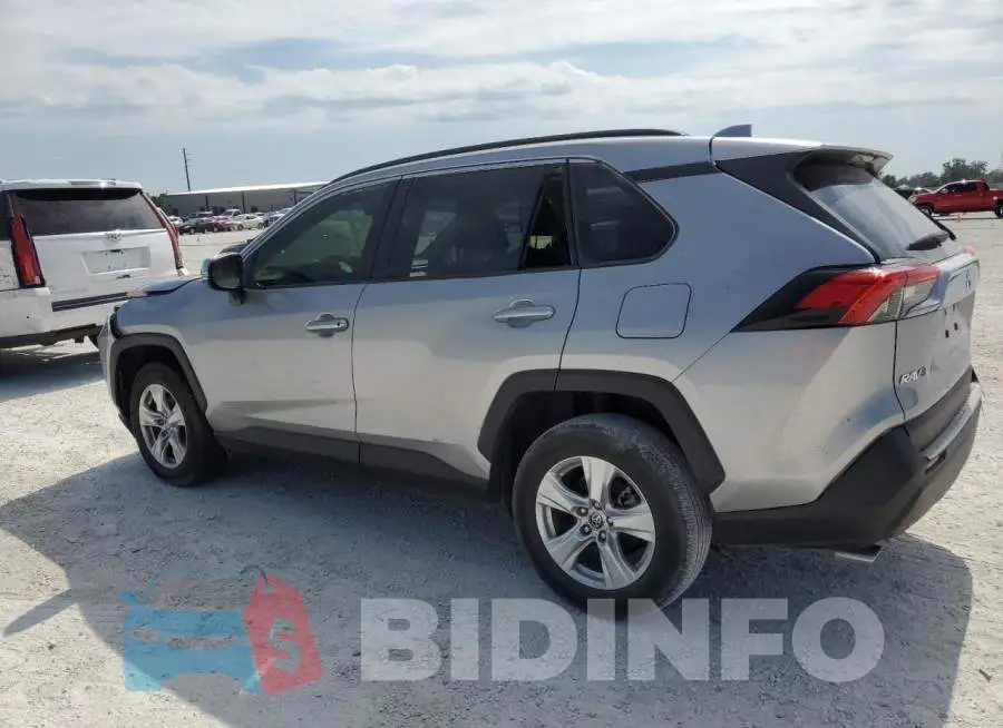 JTMW1RFV4MD061798 Photo# 2