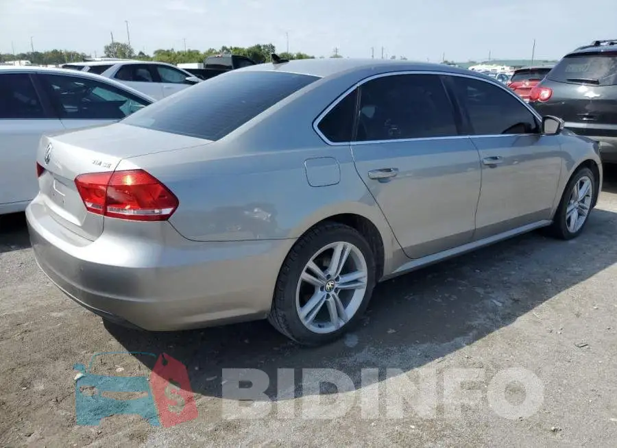1VWBN7A3XEC018052 Photo# 3
