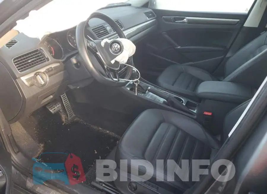 1VWCS7A31GC066765 Photo# 7