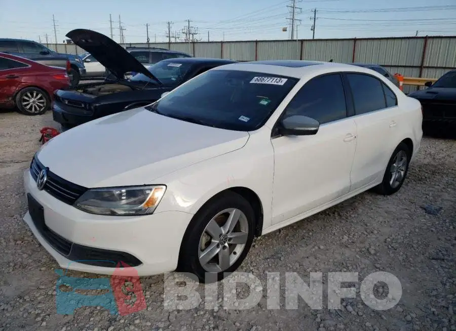 3VWLL7AJXEM386318 Photo# 1