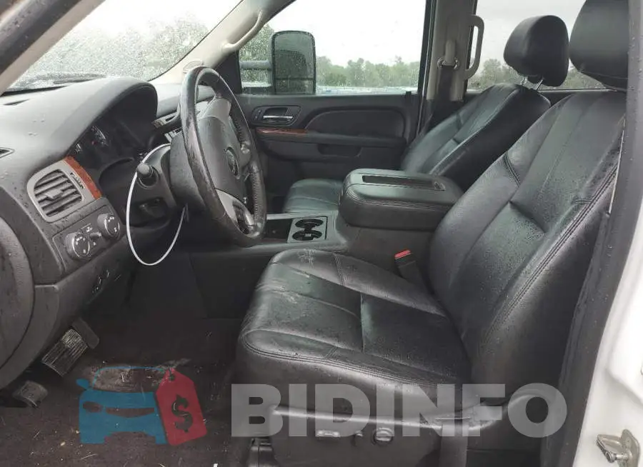 1GT121C86EF101666 Photo# 7