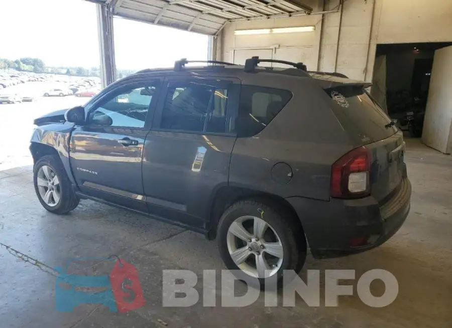 1C4NJCBA7GD560790 Photo# 2