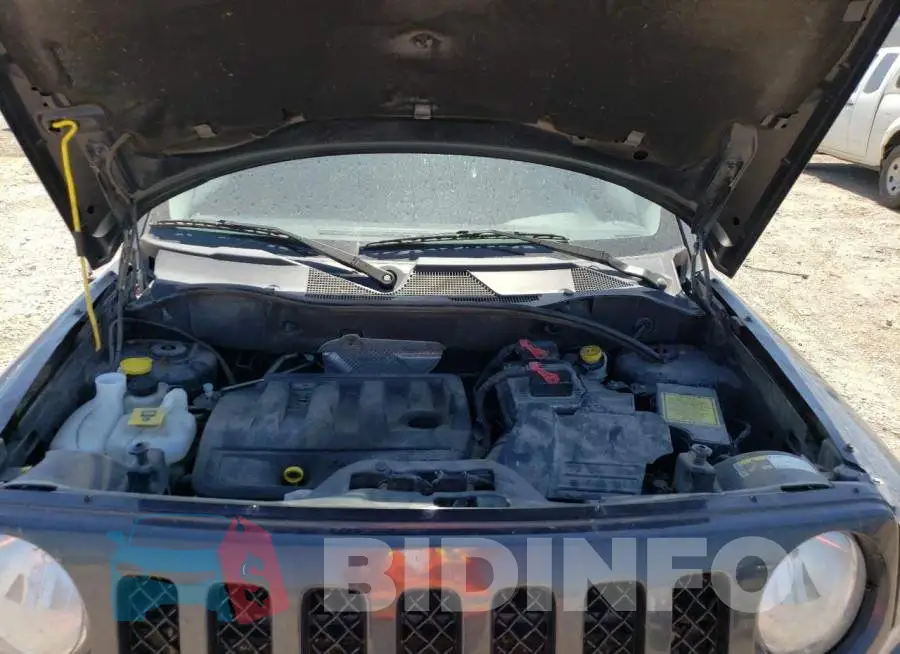 1C4NJRBB6ED598696 Photo# 11