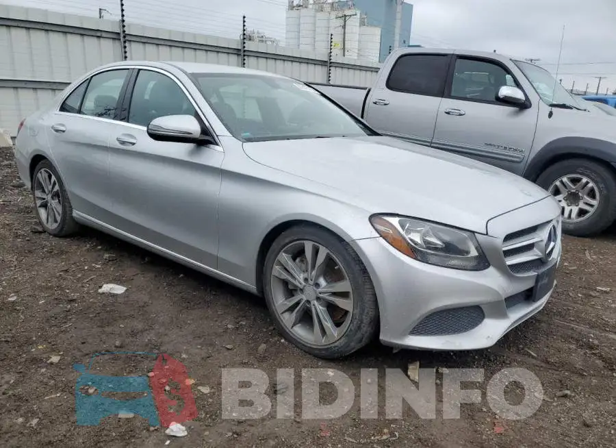55SWF4JB6GU177582 Photo# 4