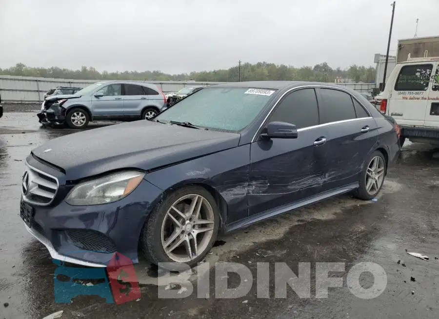 WDDHF8JB8FB107915 Photo# 1