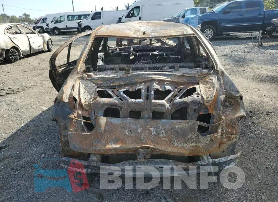 WBA8A3C54GK690372 Photo# 6
