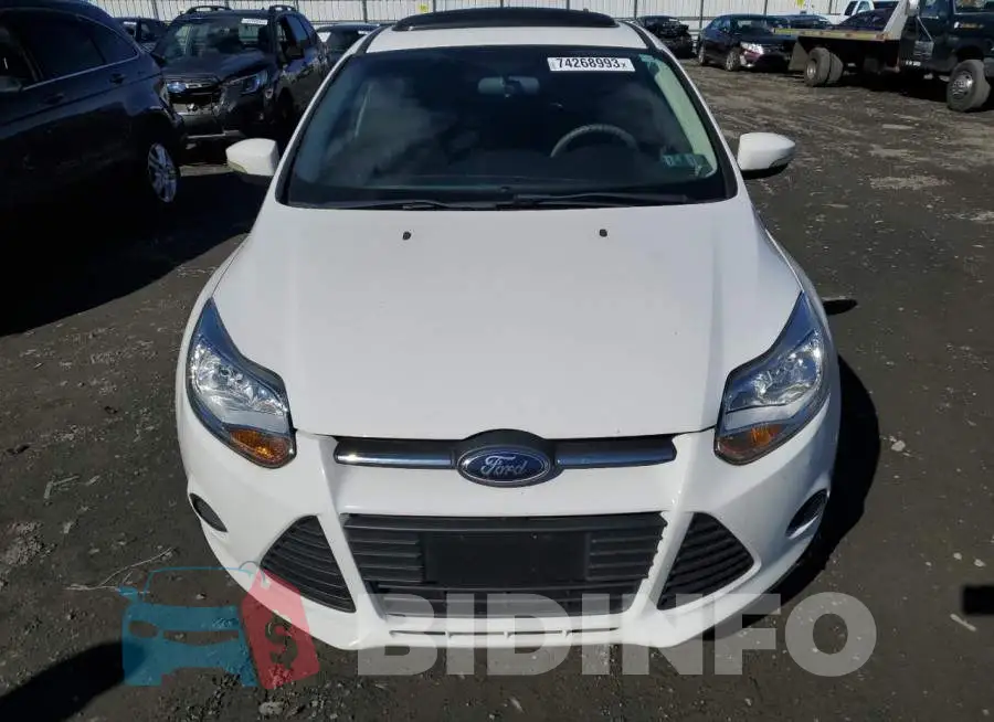 1FADP3F22EL287909 Photo# 5