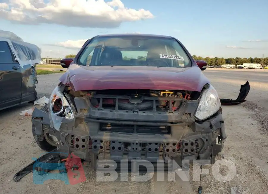 1FADP5CU3FL121241 Photo# 5