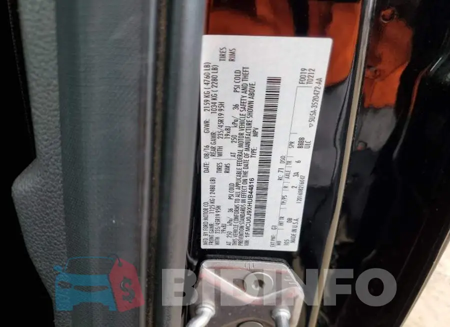 1FMCU0J9XHUB44816 Photo# 12