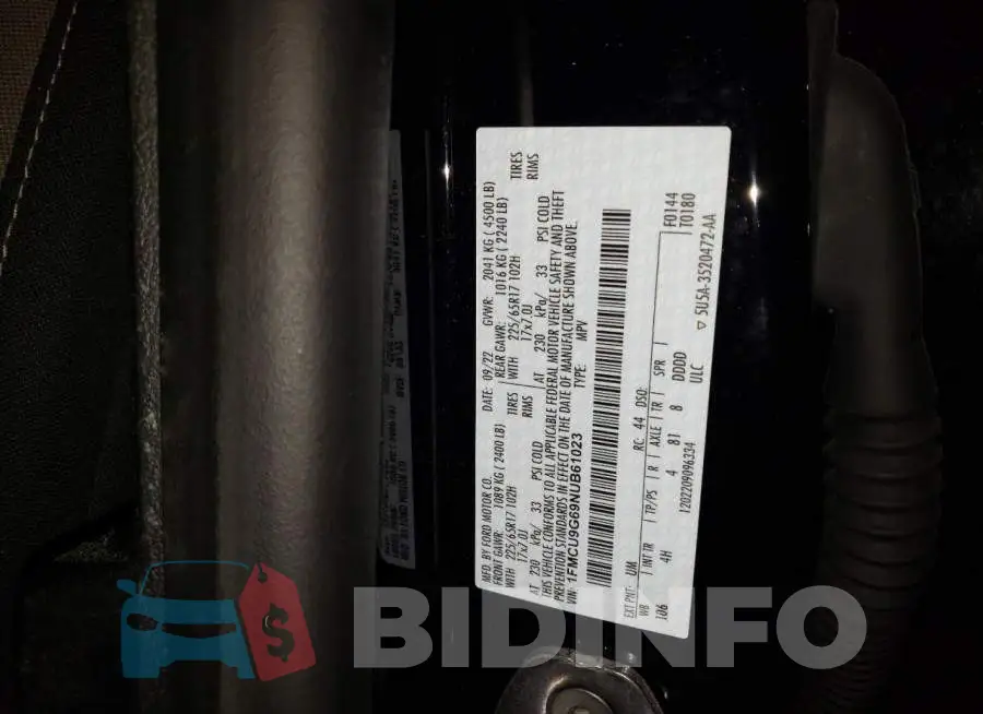 1FMCU9G69NUB61023 Photo# 13
