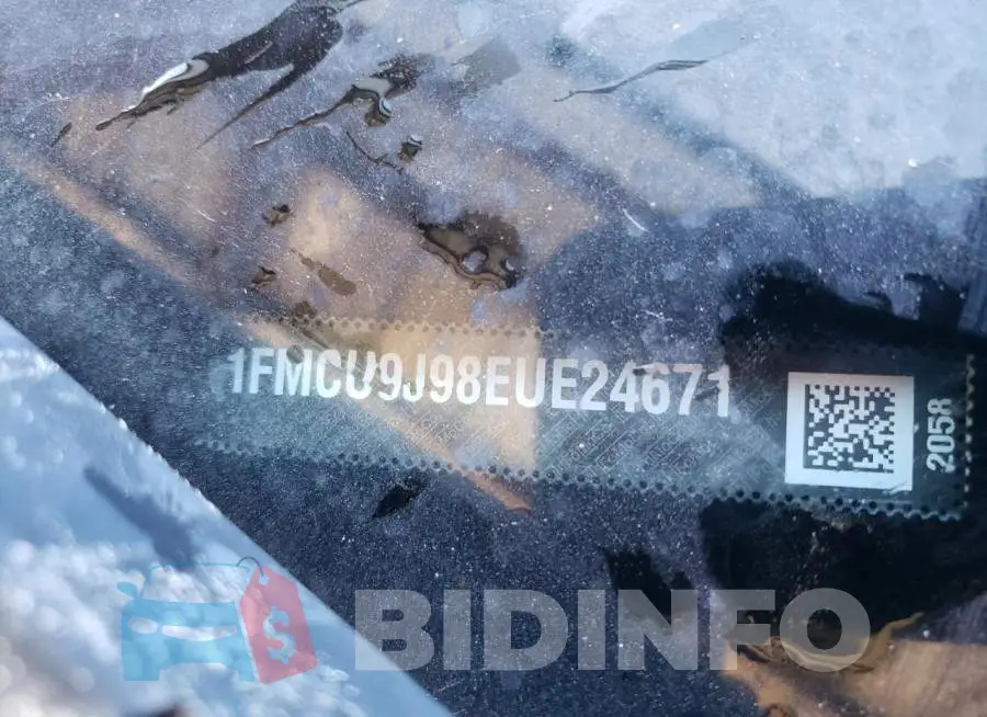 1FMCU9J98EUE24671 Photo# 13