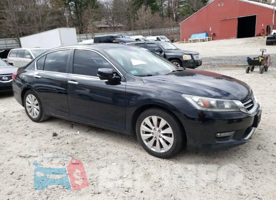 1HGCR2F8XEA217764 Photo# 4