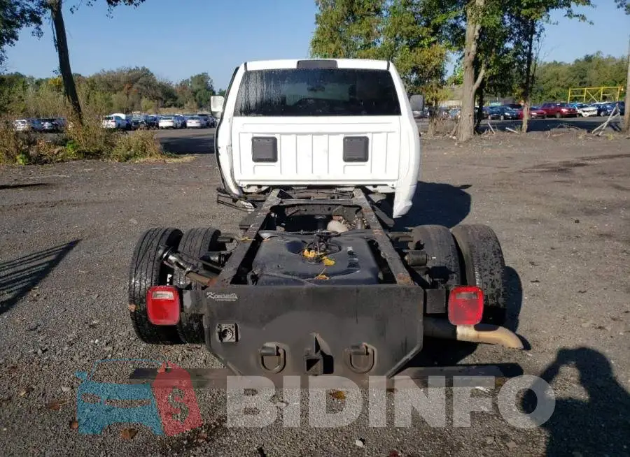 3C7WRSCL9KG538425 Photo# 6