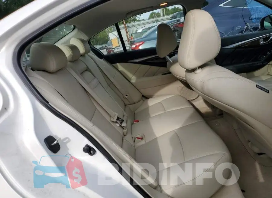 JN1BV7AR3FM390791 Photo# 10