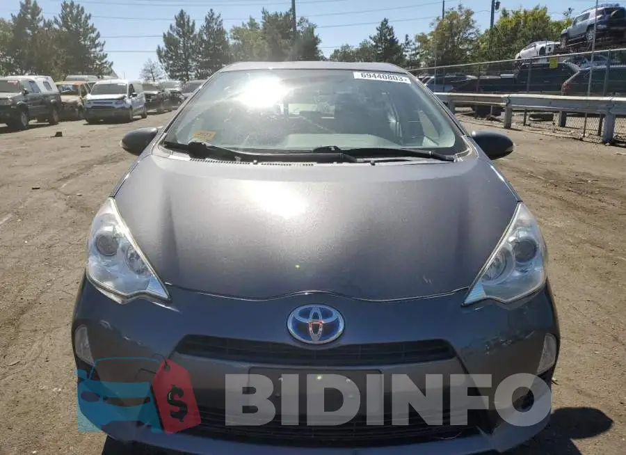 JTDKDTB39E1085749 Photo# 5