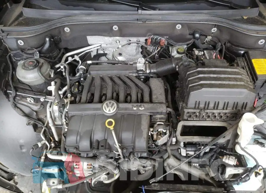 1V2MR2CA4KC521357 Photo# 12