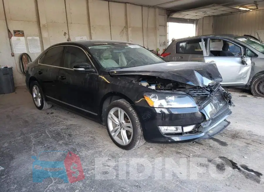 1VWCS7A34EC055143 Photo# 4
