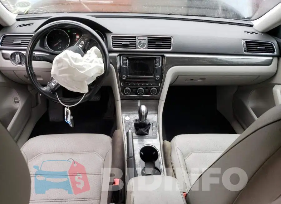 1VWGT7A34HC033551 Photo# 8