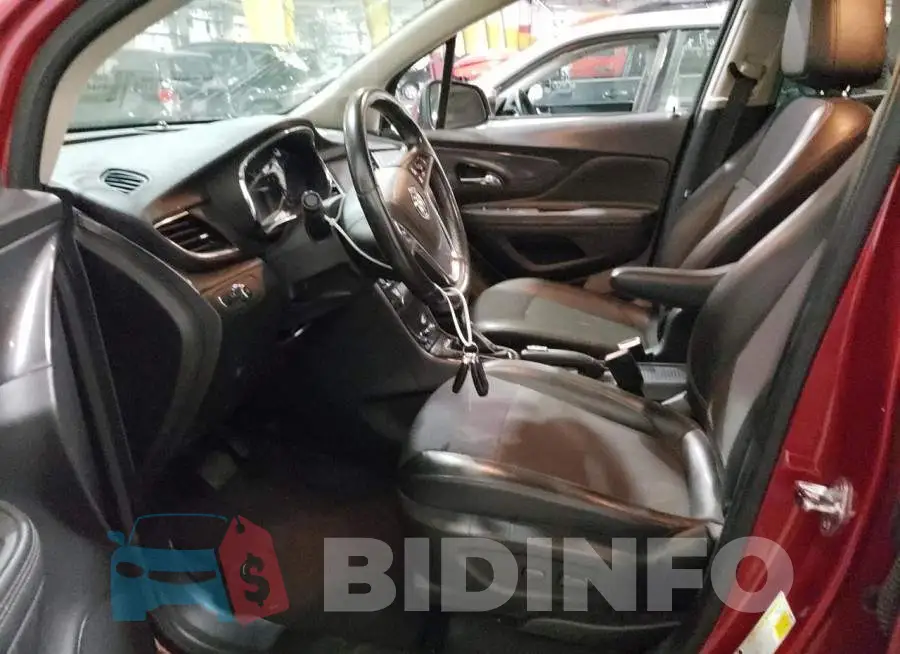 KL4CJASB7JB658817 Photo# 7
