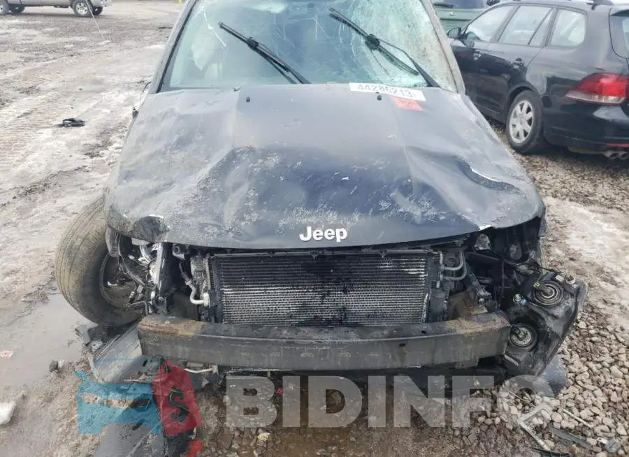1C4NJDEB7GD783048 Photo# 11