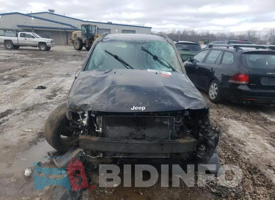 1C4NJDEB7GD783048 Photo# 5
