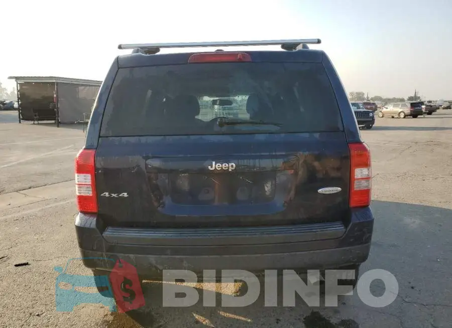 1C4NJRFB6GD712435 Photo# 6
