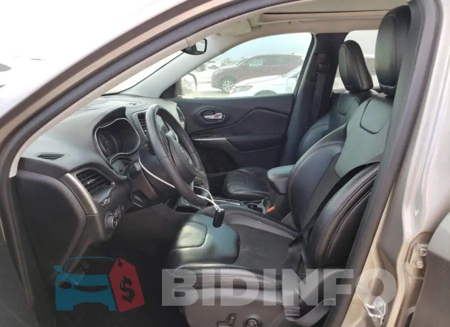 1C4PJLLB6KD130242 Photo# 7